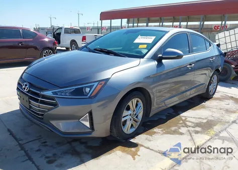 2019 Hyundai Elantra Value Edition z USA, uszkodzony, nr VIN KMHD84LF2KU823960